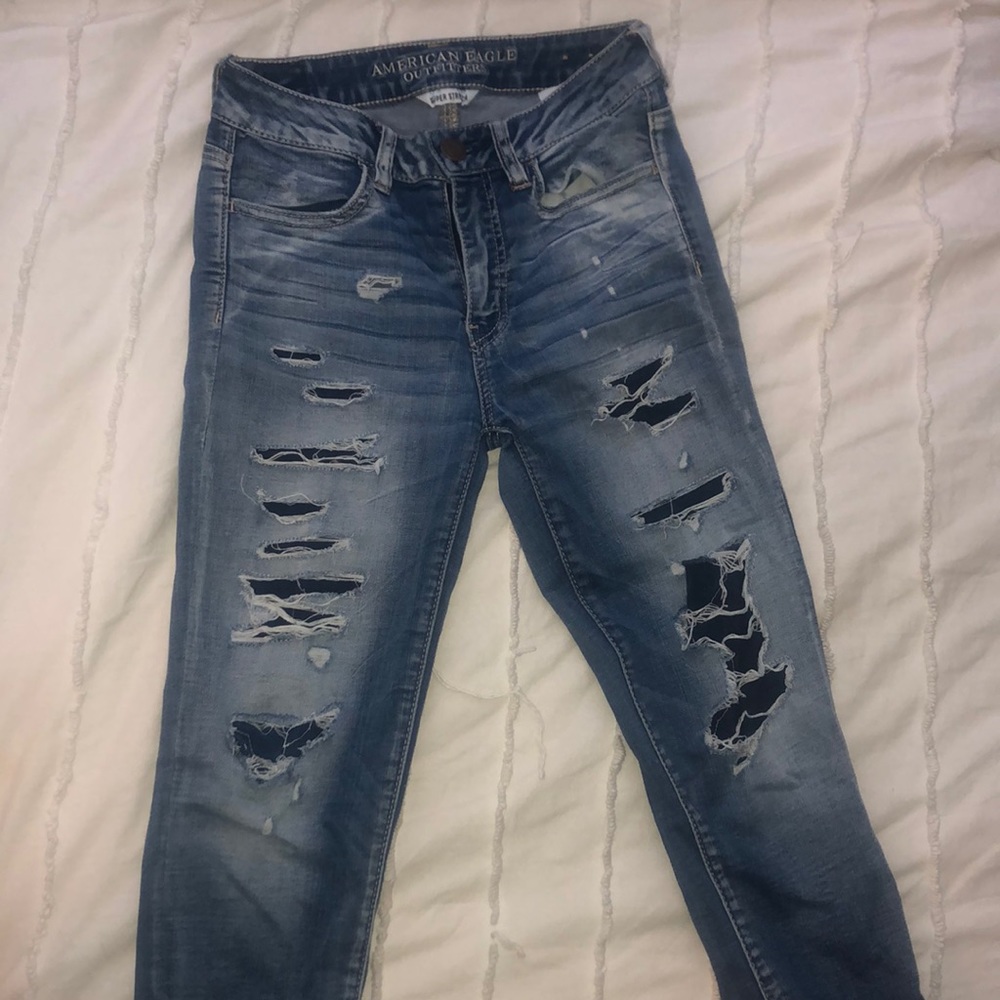 American Eagle outfitters ripped jeans